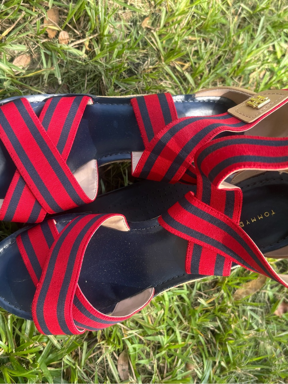 Tommy Hilfiger Red and Navy Striped Elastic Crossover Sandals Size 9.5